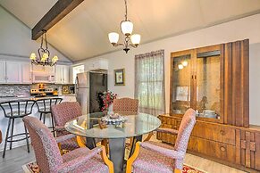 Beautiful Home With Mountain-view Deck + Smart TV