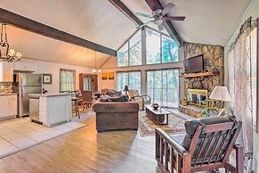 Beautiful Home With Mountain-view Deck + Smart TV