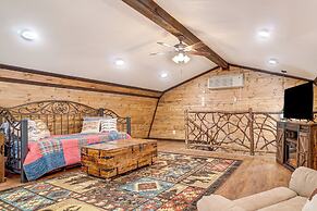 North Georgia Mtn Escape w/ Hot Tub & Games!