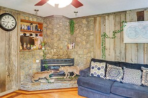 Nashville Getaway w/ Gazebo, 11 Mi to Downtown!