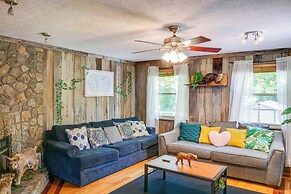 Nashville Getaway w/ Gazebo, 11 Mi to Downtown!