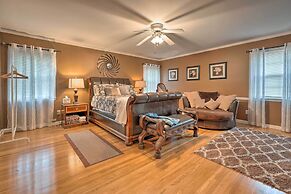 Spacious Memphis Home - Walk to Graceland