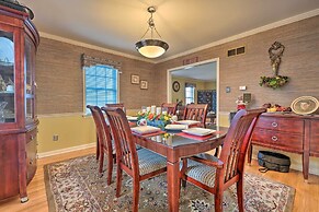 Spacious Memphis Home - Walk to Graceland