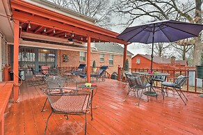 Spacious Memphis Home - Walk to Graceland