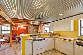 Charming Cottage w/ Deck in Blue Ridge!