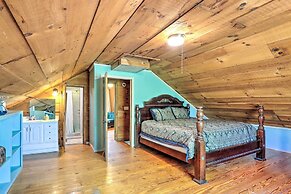 Charming Cottage w/ Deck in Blue Ridge!