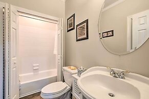 Updated Mableton Home ~ 14 Miles to Downtown Atl!