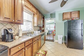 Main Street Home: 1 Mile to Callaway Gardens