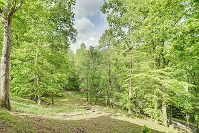 Spacious Hiawassee Cabin w/ Porch & Mtn View!