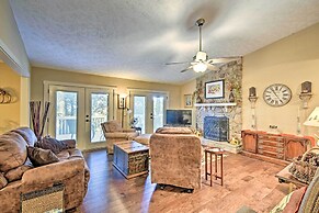 Comfy Jasper Getaway w/ Community Amenities!