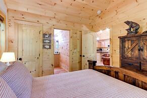 Blue Ridge Mountains Cabin w/ Hot Tub & Game Room!