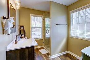 Sparta Home w/ On-site Lake Access!