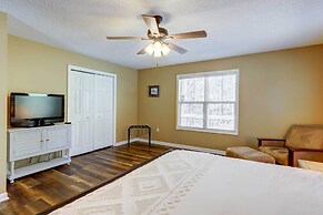 Sparta Home w/ On-site Lake Access!