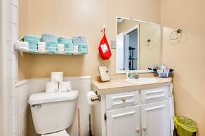 Quaint Columbus Getaway w/ Patio & Large Yard!