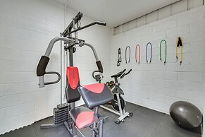 Atlanta Apartment w/ Grill: 7 Mi to Downtown!