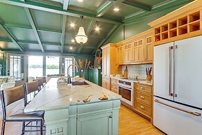 Waterfront Escape on Blue Ridge Lake w/ Dock!