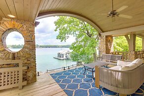 Waterfront Escape on Blue Ridge Lake w/ Dock!