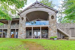 Waterfront Escape on Blue Ridge Lake w/ Dock!