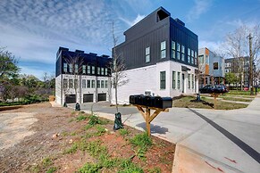 Modern Atlanta Townhome Rental ~ 2 Mi to Downtown!