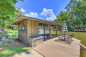 Waterfront Eatonton Escape w/ Private Hot Tub!