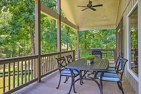 Waterfront Eatonton Escape w/ Private Hot Tub!