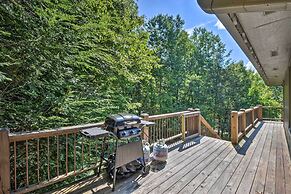 Stunning Dillard Home w/ Yard in Sky Valley!