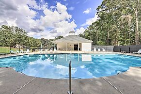Fayetteville Retreat w/ Hot Tub & Fenced Yard