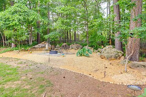 Fayetteville Retreat w/ Hot Tub & Fenced Yard