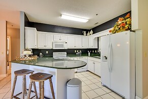 Kingwood Resort Condo w/ Golf Course Views!