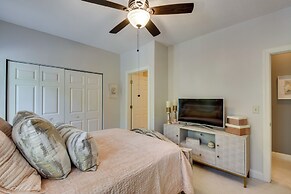 Kingwood Resort Condo w/ Golf Course Views!