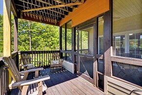 Kingwood Resort Condo w/ Golf Course Views!