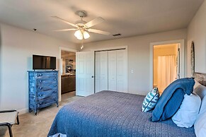 3rd-floor Riverfront Condo: Walk to Downtown Eats!