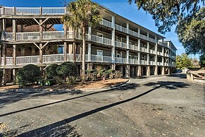 3rd-floor Riverfront Condo: Walk to Downtown Eats!