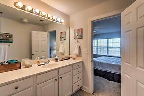 3rd-floor Riverfront Condo: Walk to Downtown Eats!