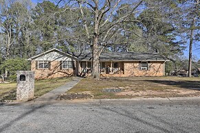 8 Mi to Stone Mountain Park: Lithonia Studio!