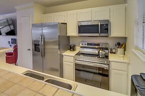 Savannah Vacation Rental ~ 8 Mi to River Street!