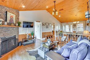 Lakemont Mountain Cabin w/ Game Room & Hot Tub!