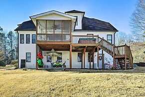 Atlanta-area Retreat Near Lake: Pet Friendly!