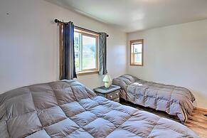 Waterfront Apt w/ Mtn View, Walk Into Town!