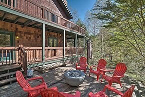 Riverfront Tallulah Falls Cabin w/ Hot Tub!