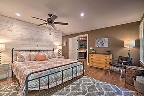 Riverfront Tallulah Falls Cabin w/ Hot Tub!