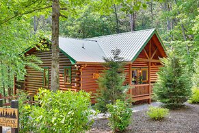 Dog-friendly Getaway With King Suites & Hot Tub!