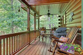 Dog-friendly Getaway With King Suites & Hot Tub!