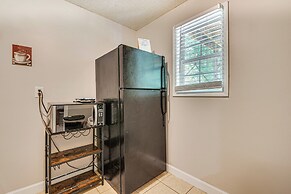 Covington Abode < 30 Mi to Stone Mtn Park!