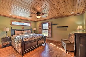 Clarkesville Ranch Cabin w/ Screened-in Porch!