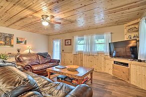 Hot Tub & Fire Pit: Pet-friendly Clayton Escape!