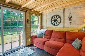 Charming Temple Home: Sunroom & Private Backyard!