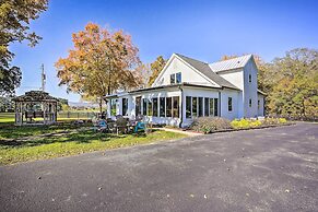 Spacious Home + Acreage, 16 Mi to Chattanooga