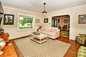 Spacious Home + Acreage, 16 Mi to Chattanooga