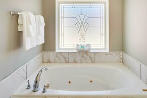 Natchez Vacation Rental, Close to Historic Parks!